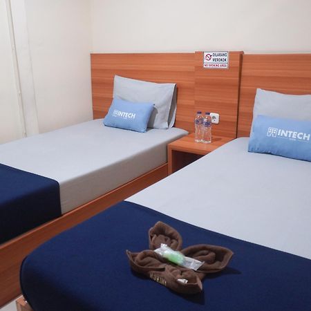 Intech Hostel Бандунг Екстер'єр фото