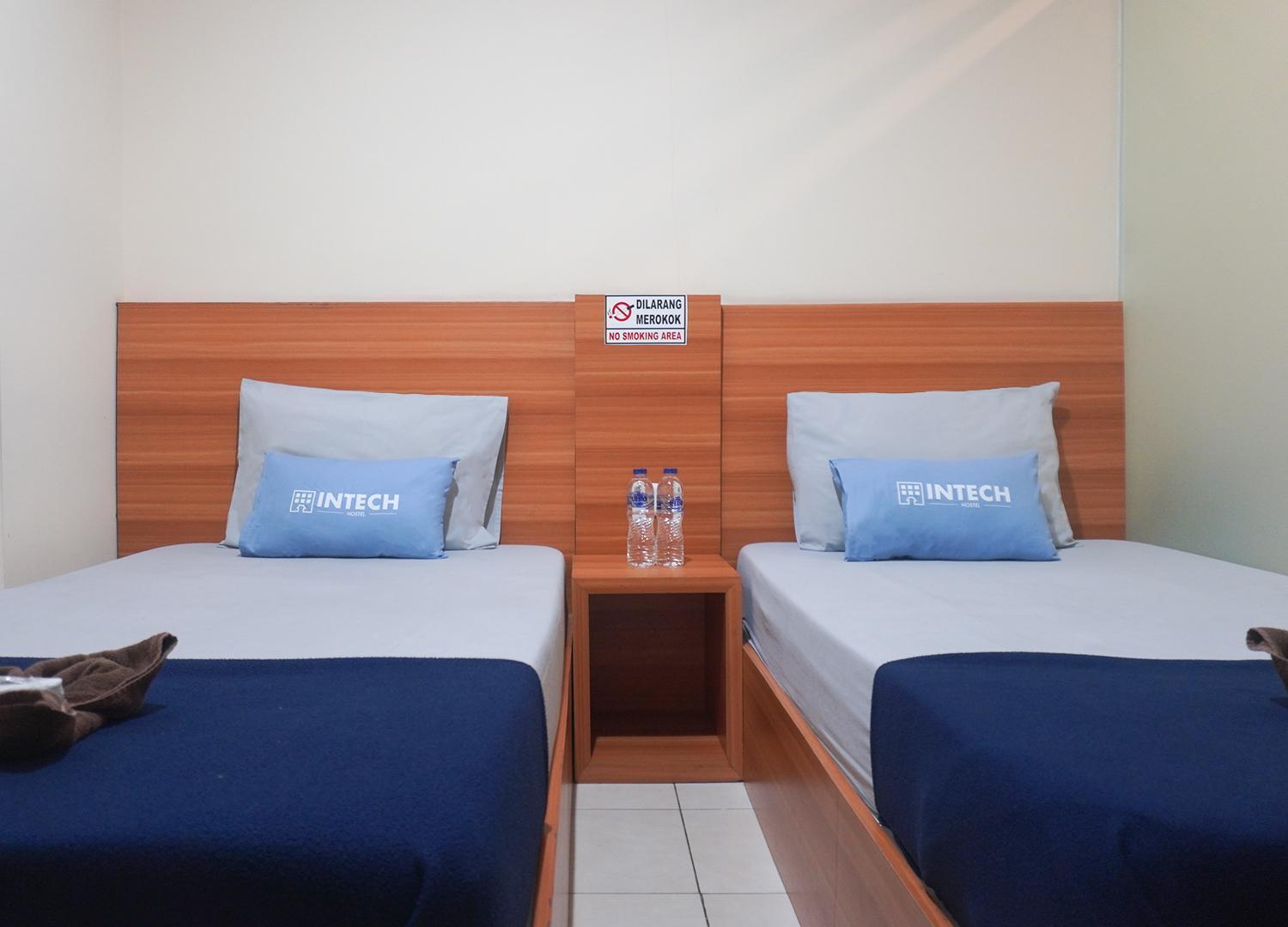 Intech Hostel Бандунг Екстер'єр фото
